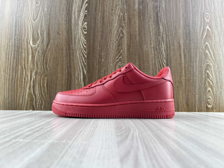 Nike Air Force 1 Low Triple Red