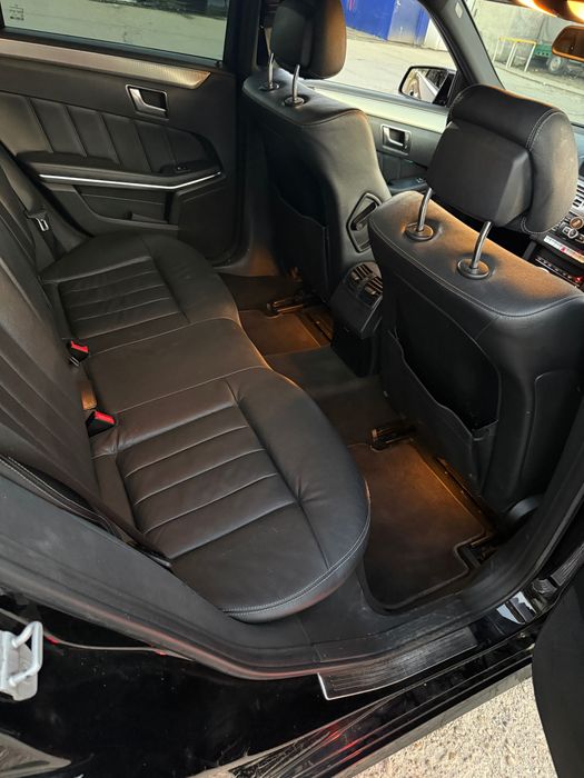 Mercedes-Benz e220