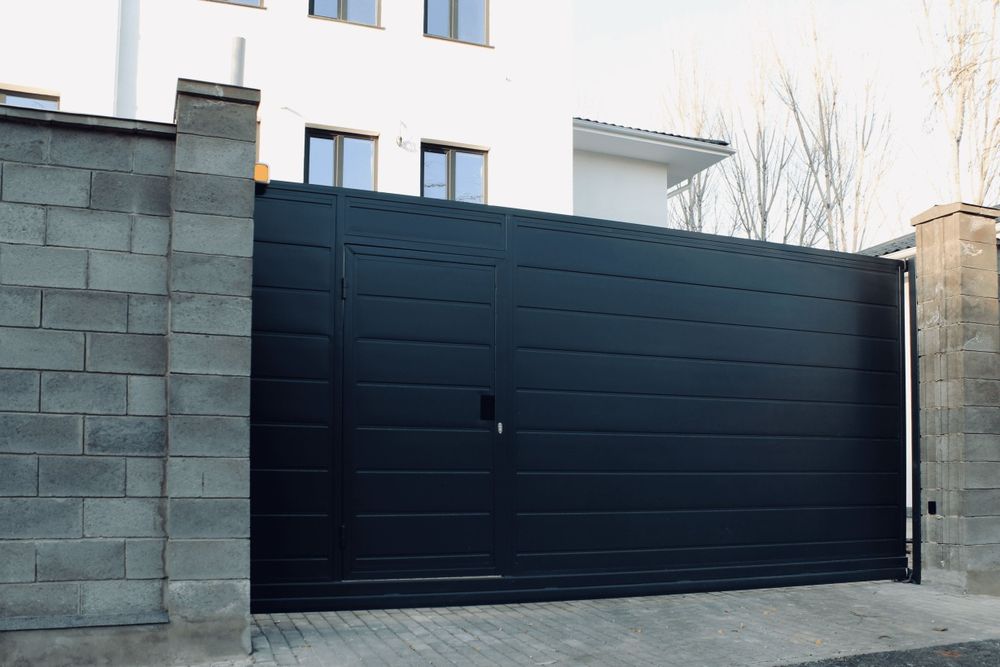 Ворота откатные и распашные. Монтаж