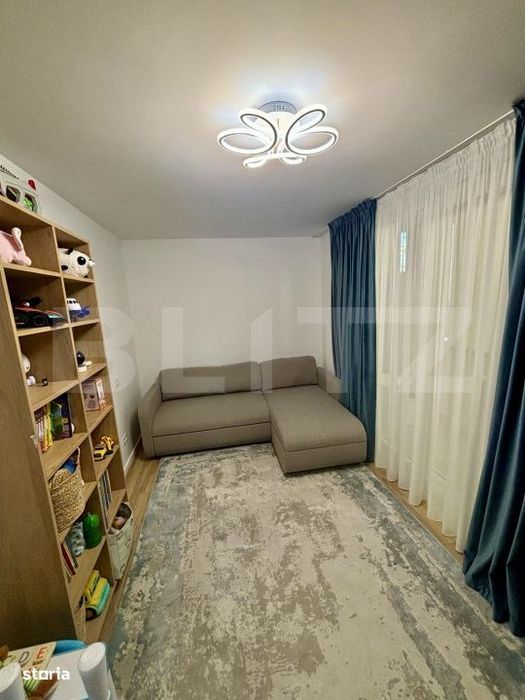 Apartament cu 3 camere, etaj 2, renovat complet - zona Centrala