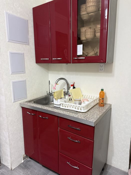 Прлдается кухонный гарнитур