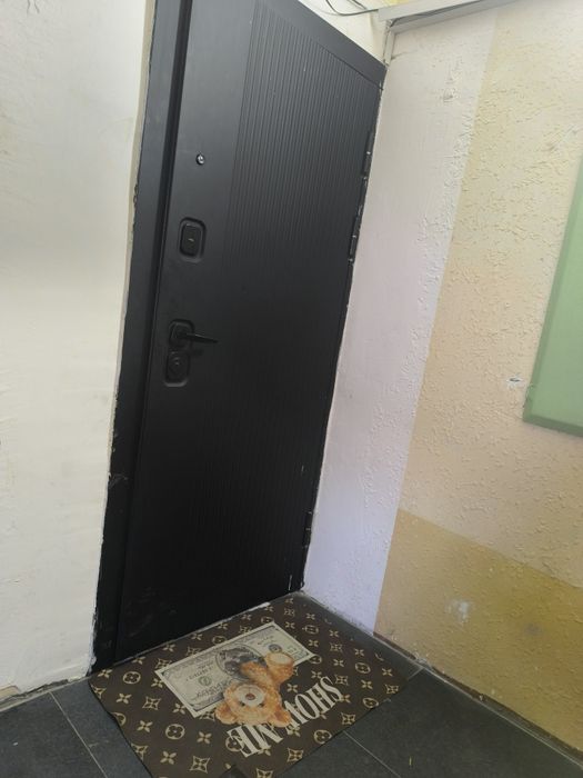 Продаю свою 3 комнатную квартиру  смебелю заходи и живи