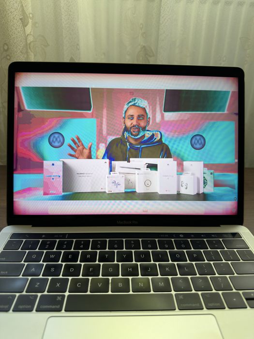 Macbook Pro 13inch touchbar 2017 probleme display