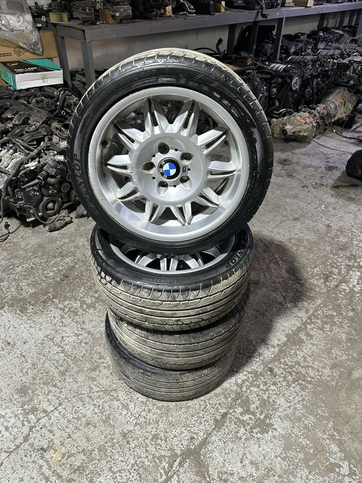 Комплект дисков с резиной bmw E36 R17 39 style