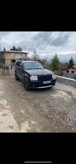 Jeep SRT 6.1 в топ състояние