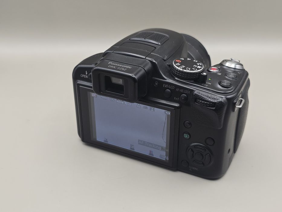Panasonic Lumix DMC-FZ62 Bridge Camera Bundle
