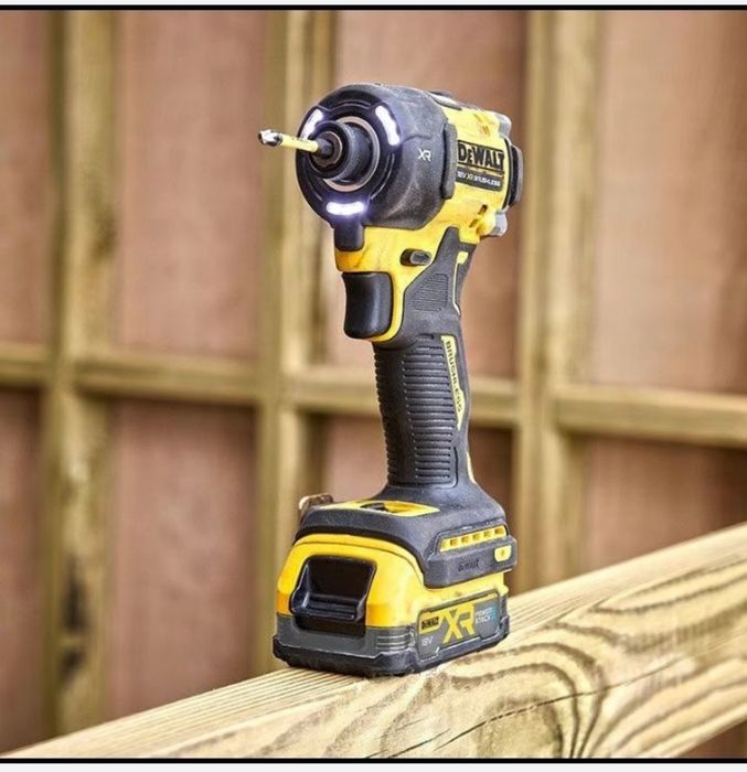 Продам dewalt деволт