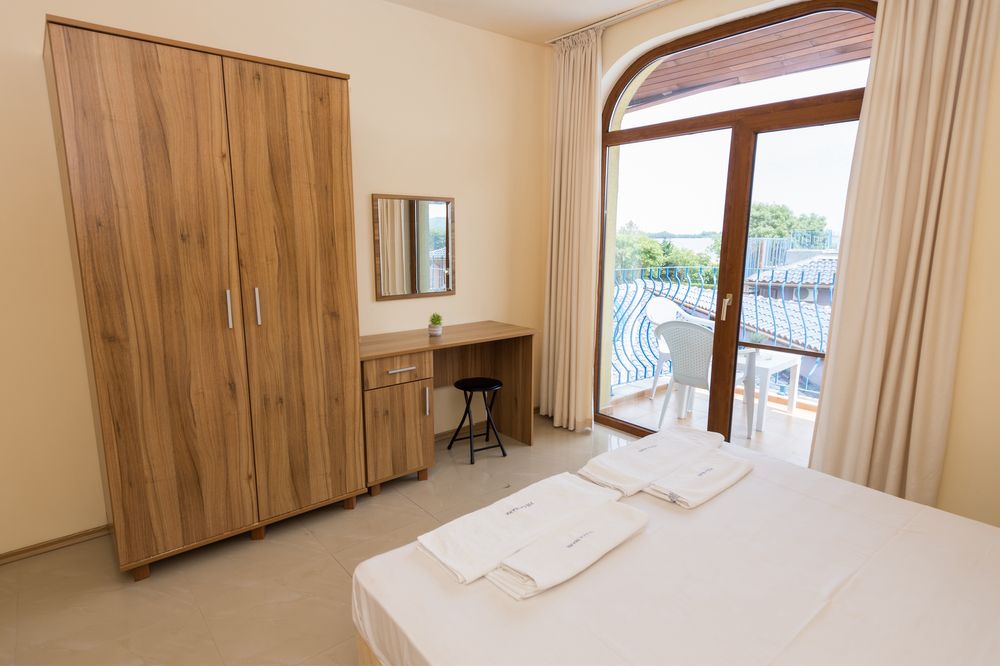 Продава се Мезонет в Черноморец - 124 кв.м за 1339 €/кв.м - Снимка #14