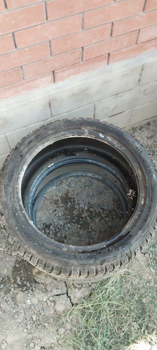 235/45 R18 шина 2шт