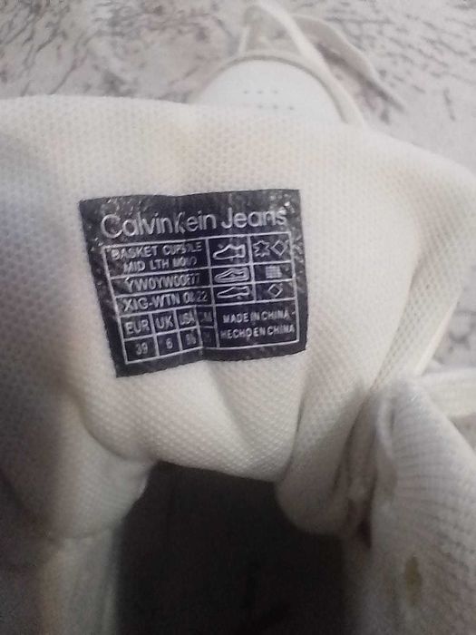 Calvin Klein Jeans Нови 39 номер