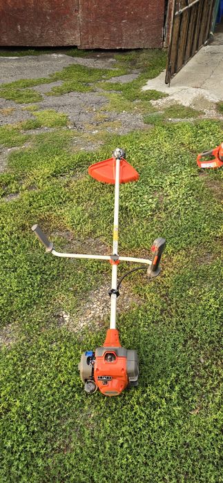 Servicii de grădinărit și tot ce ține de spații verzi.