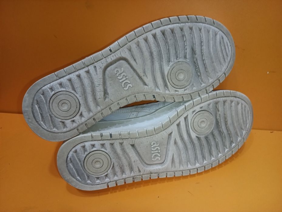Asics Japan N 40 кожени
