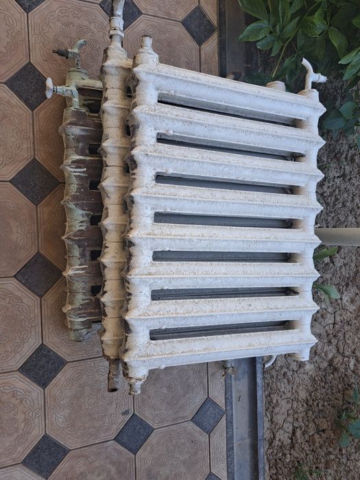 Uy radiatori sotiladi