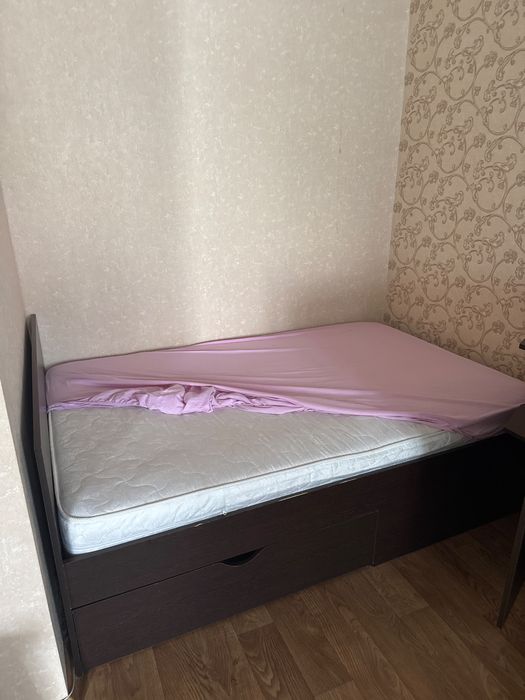 Продам кровать 500 тенге