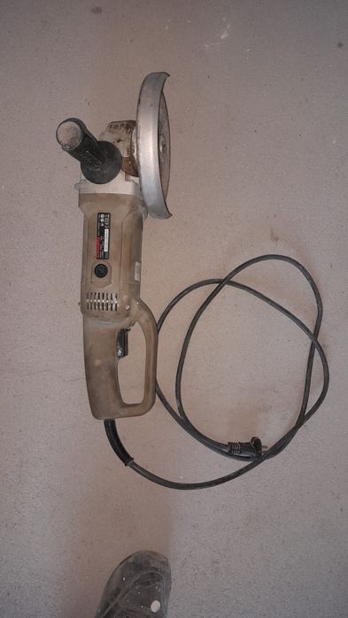 Продам болгарку Crown 180mm