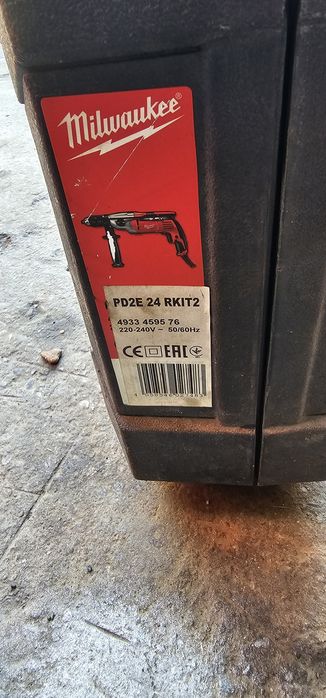 Masina de gaurit Milwaukee cu percuție, import italia