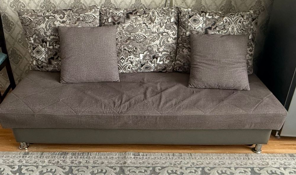 Диван для гостиной