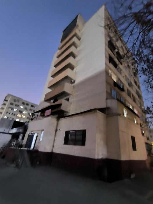 Продаю 1 ком. Бывшее общежитие Сергели 3  Студия  22м²  2/9 не торец