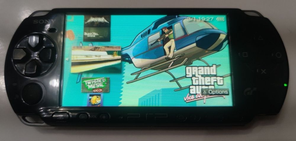 PSP-3004+64gb+200 Игри