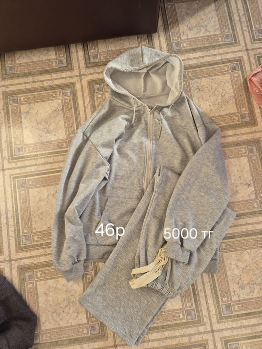 Продам одежду срочно