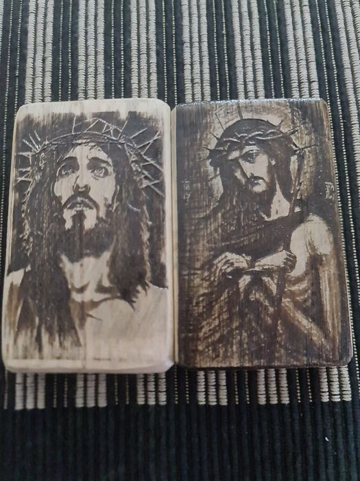 Portrete,icoane gravate pe lemn