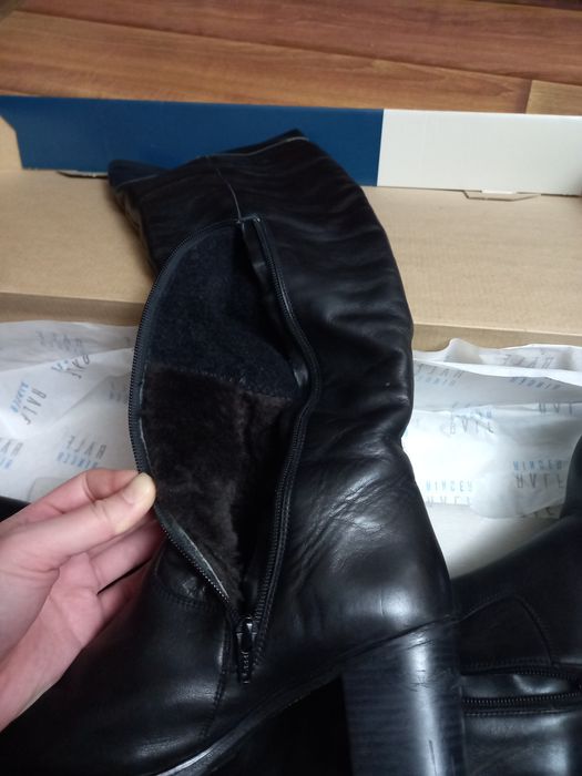 Продам зимние сапоги