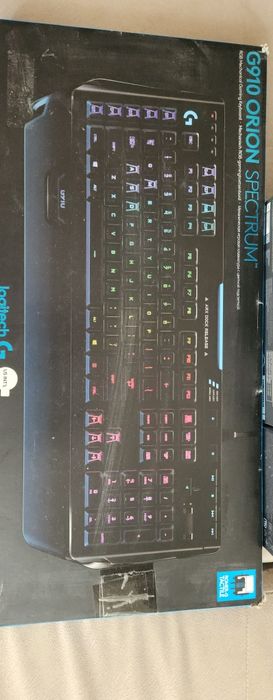 Геймърски Logitech set Слушалки,  Мишка  и Клавиатура