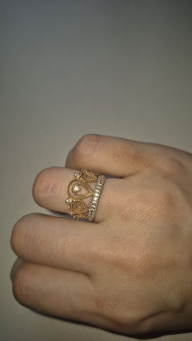 Продаётся золотое кольцо