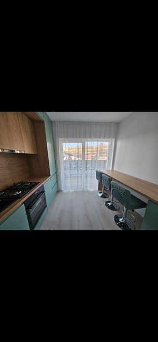 Proprietar inchiriez apartament 2 camere central, bloc nou