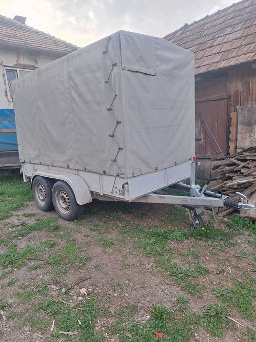 Remorci de vanzare