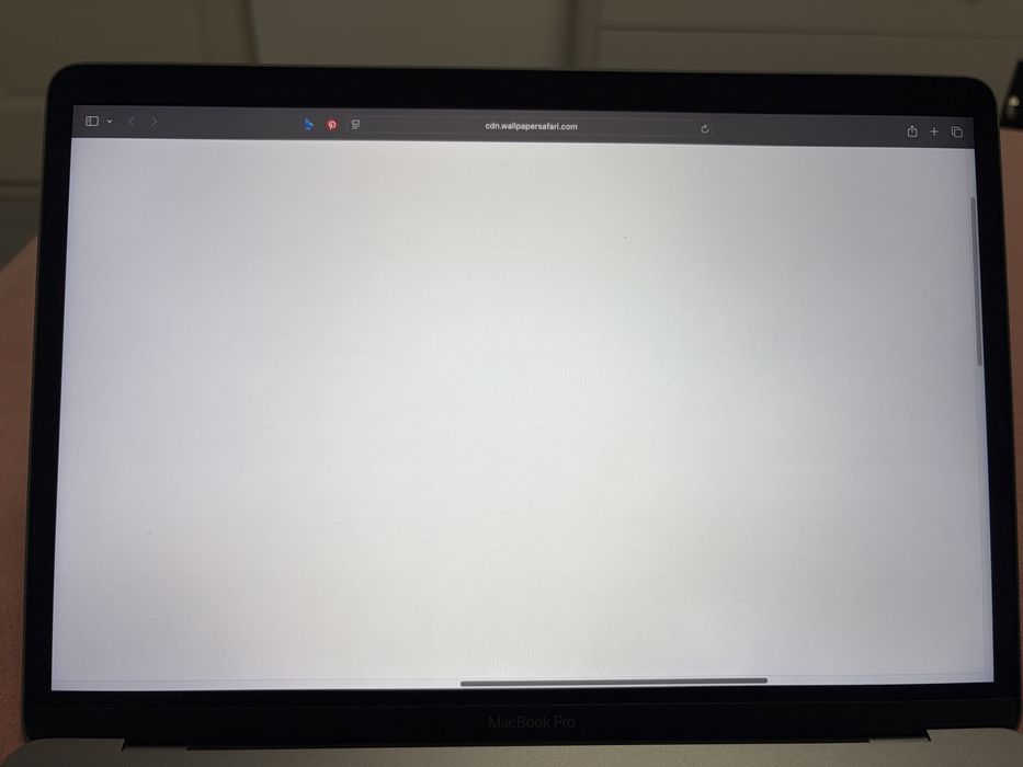 MacBook Pro 13” 2019 i5 2.4GHz / 16GB RAM / 256GB SSD / 4 Thunderbolt / Baterie excelenta