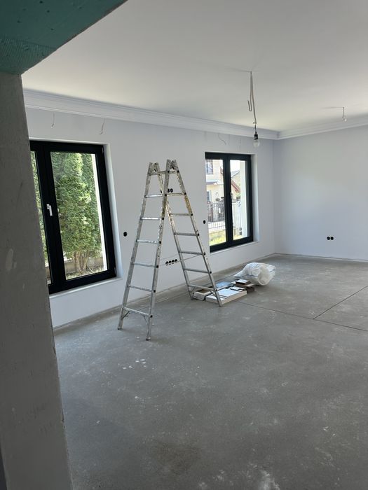 Constructii , finisaje interioare si exterioare