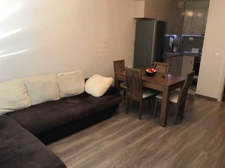 Дава се под наем Двустаен апартамент в Пловдив, Съдийски - 75 кв.м за 400 € - Снимка #2