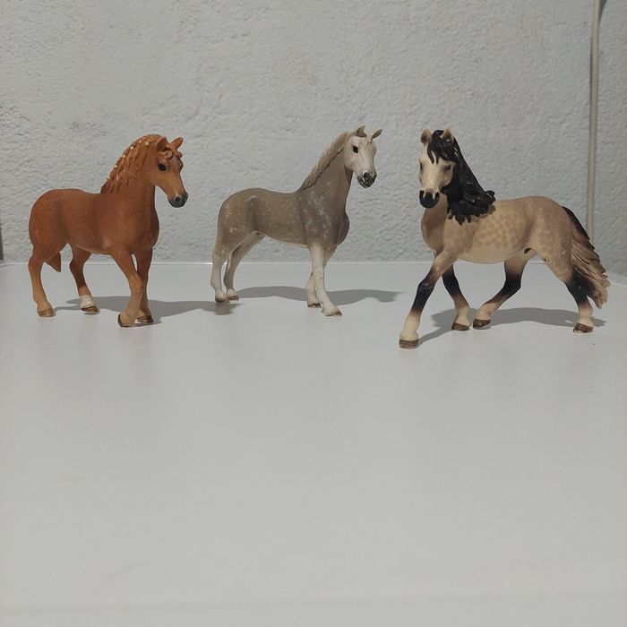 Фигурки на коне Schleich