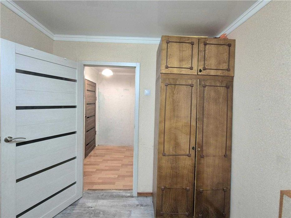 Продам 2 комн квартиру на Востоке
