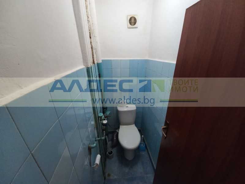 Просторен, непреходен двустаен ап. в Сухата Река!