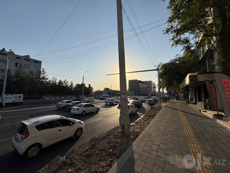 Продаётся обьект 130кв.м первый линия ор:16 Больница