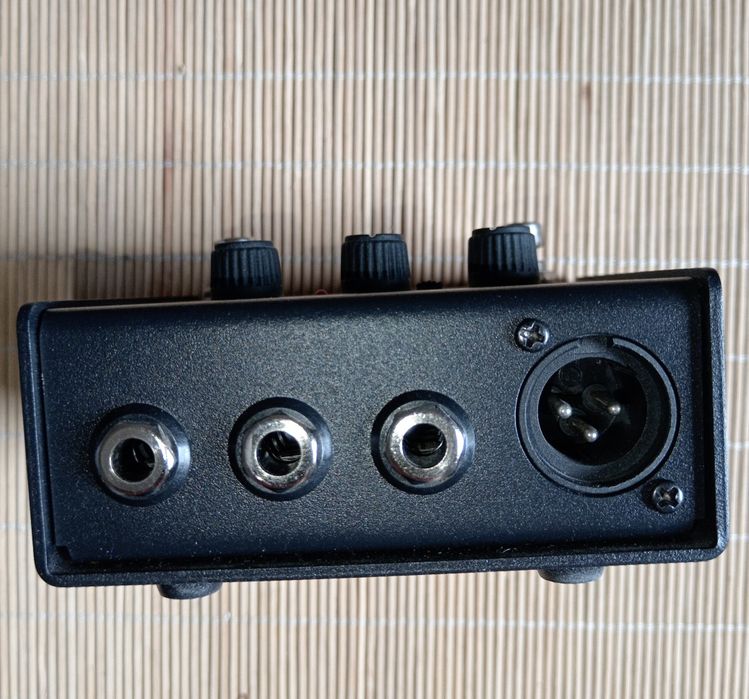 Продавам  бас pre amp SADOWSKY  SBP 1