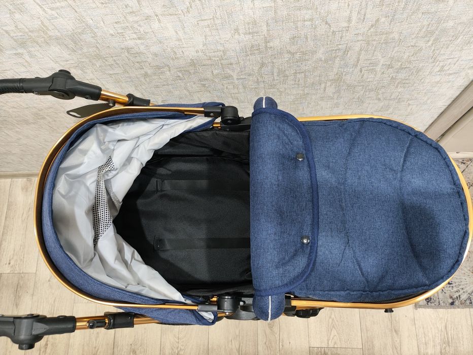 Продам коляску 3/1