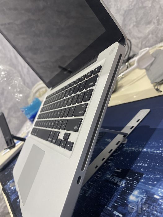 MACBOOK PRO - LINUX operatsion tizim