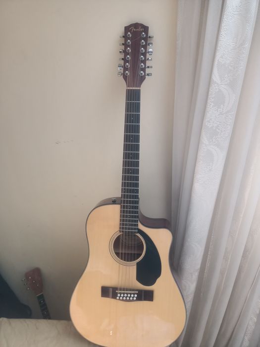 Электроакустическая гитара Fender 12 струн