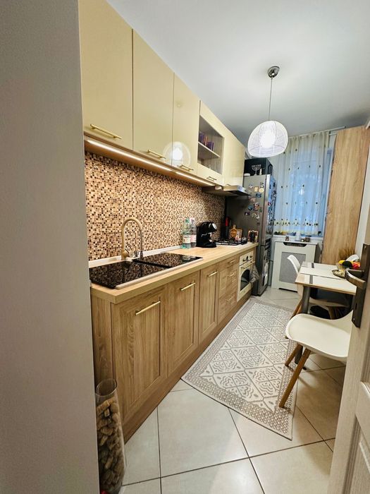 Apartament 4 camere central,strada Marly
