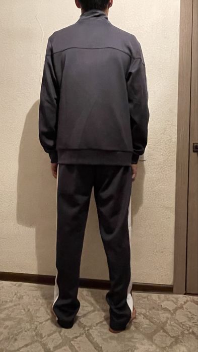 Спортивный костюм