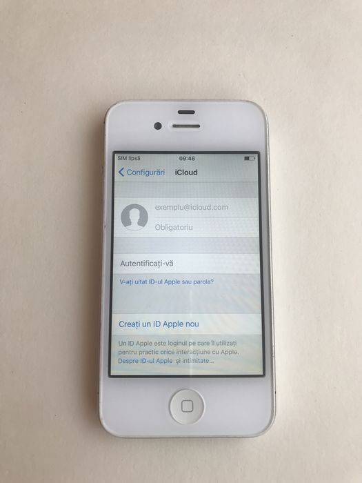 Ipod . Iphone 4S . Arata de 9 . Baterie 90%