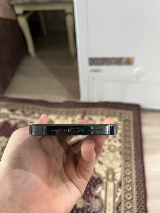 Продам Айфон 13 про