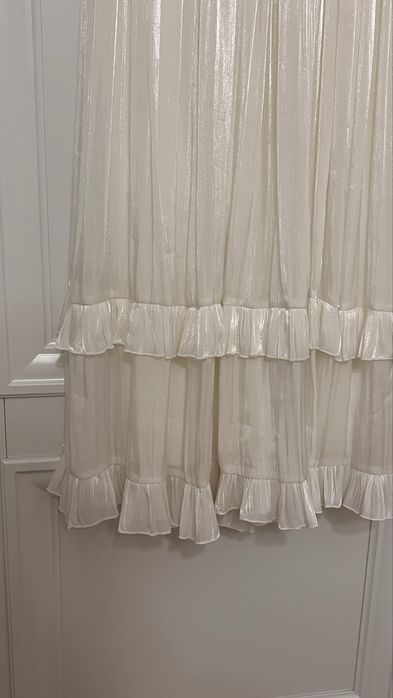 Продаю красивые платья