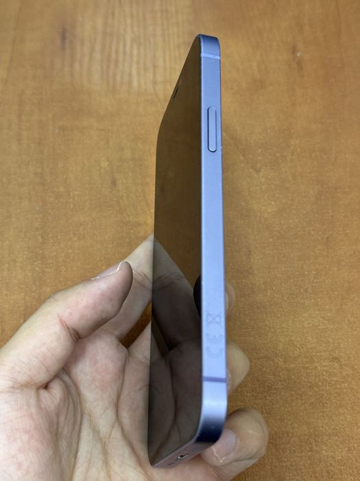Продаю Айфон 12 / Iphone 12