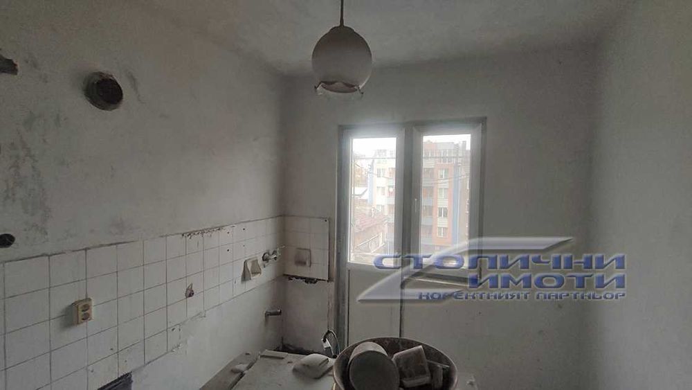 Продава се Двустаен апартамент в София, Център - 82 кв.м за 2196 €/кв.м - Снимка #5
