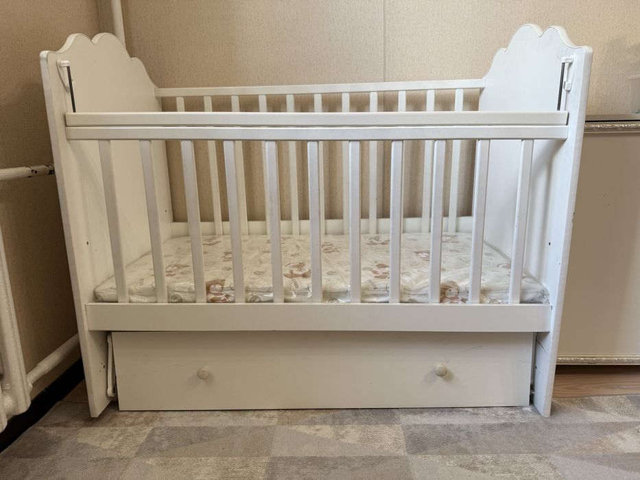 Детский кровать сатылады.