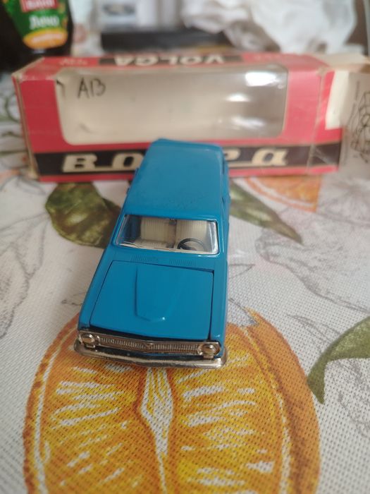 Волга 2402 модель 1:43